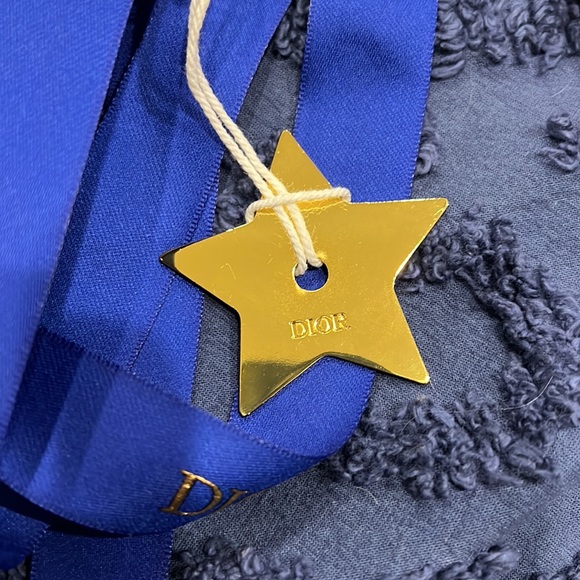 Christian Dior Diortravel Beauty Pouch - Picture 11 of 14